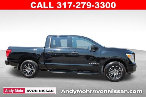 2024 Nissan Titan SV