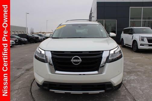 2024 Nissan Pathfinder Platinum