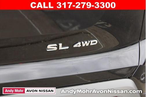 2025 Nissan Pathfinder SL