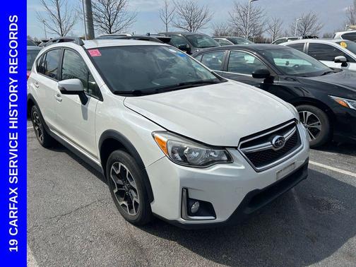 Crystal White Pearl 2016 Subaru Crosstrek 2.0i Limited