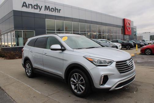 2017 Hyundai SANTA FE SE