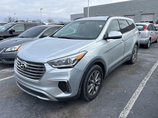 2017 Hyundai SANTA FE SE