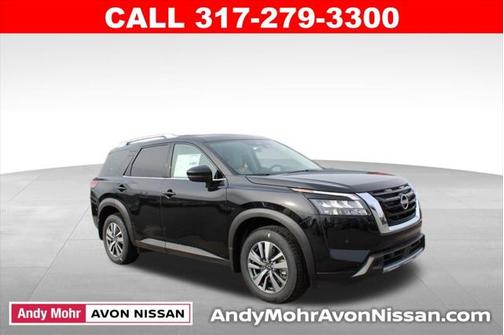 2025 Nissan Pathfinder SL