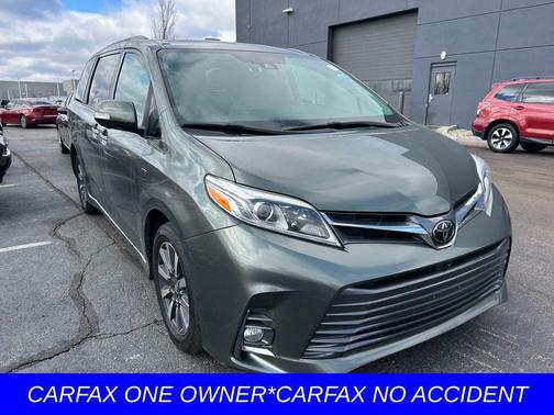 2020 Toyota Sienna Limited Premium