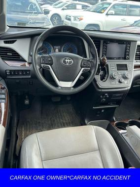 2020 Toyota Sienna Limited Premium