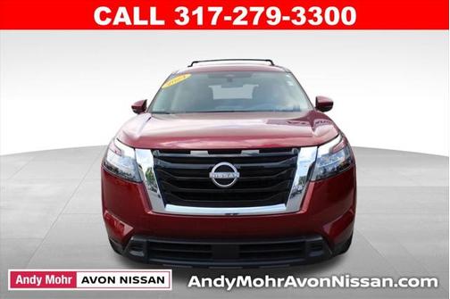 2024 Nissan Pathfinder SV