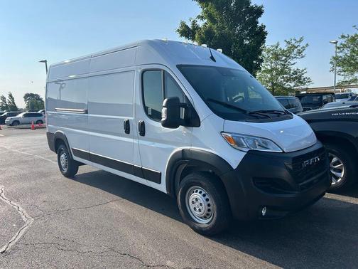Bright White Clearcoat 2026 RAM ProMaster 2500 High Roof