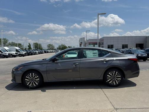 Gun Metallic 2026 Nissan Altima 2.5 SV