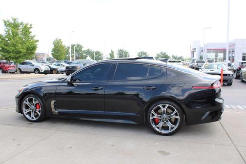 2019 Kia Stinger GT2