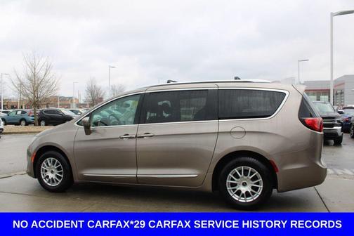 2018 Chrysler Pacifica Touring-L Plus