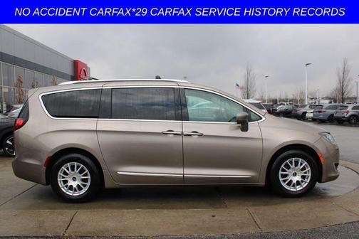 2018 Chrysler Pacifica Touring-L Plus