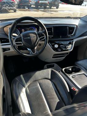 2018 Chrysler Pacifica Touring-L Plus