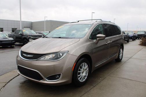 2018 Chrysler Pacifica Touring-L Plus