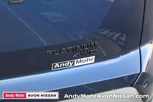 2025 Nissan Pathfinder Platinum