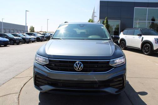 2022 Volkswagen Tiguan 2.0T SE R-Line Black 4MOTION