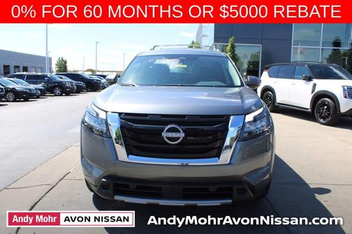 2025 Nissan Pathfinder SL