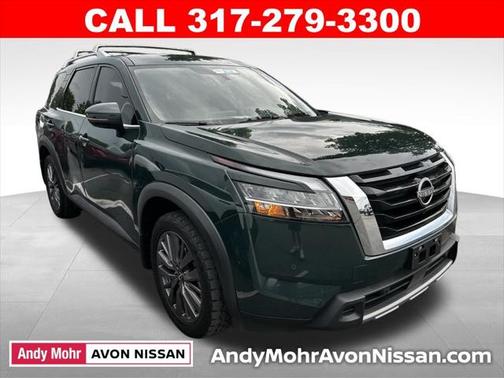 2023 Nissan Pathfinder SL