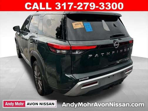 2023 Nissan Pathfinder SL