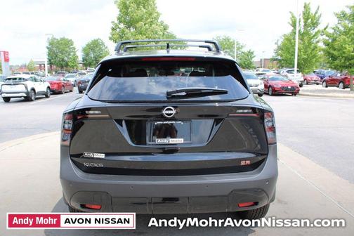 2025 Nissan Kicks SR