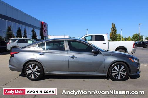 2022 Nissan Altima 2.5 SV
