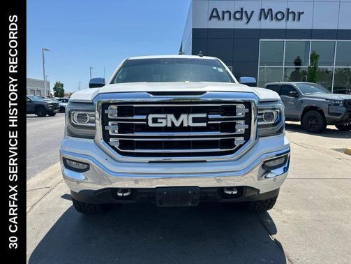 White Frost 2018 GMC Sierra 1500 SLT