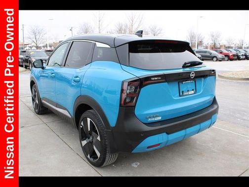 Blue Metallic 2025 Nissan Kicks SR