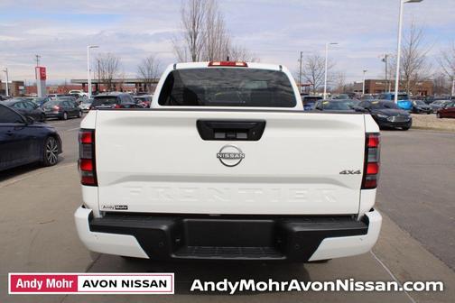 2025 Nissan Frontier SV