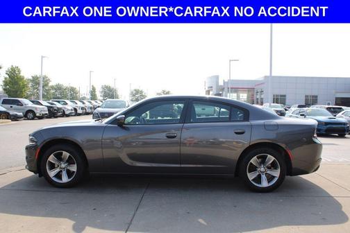 2016 Dodge Charger SXT