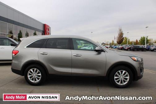 2017 Kia Sorento LX