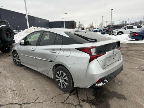 2020 Toyota Prius LE