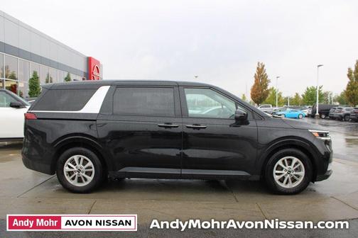 2022 Kia Carnival LXS