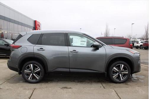 2025 Nissan Rogue SL