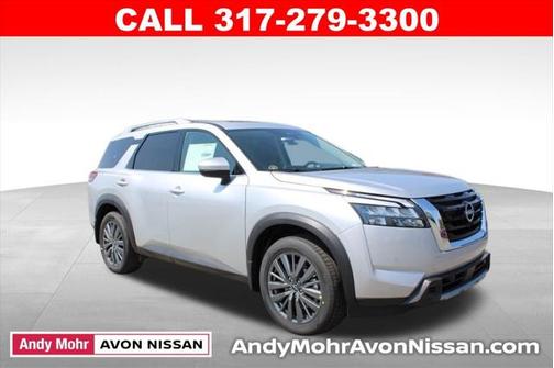 2025 Nissan Pathfinder SL