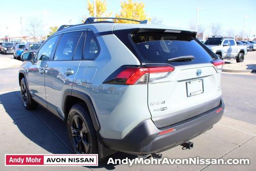 2022 Toyota RAV4 Hybrid XLE