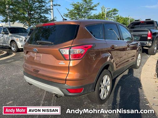Canyon Ridge Metallic 2017 Ford Escape SE