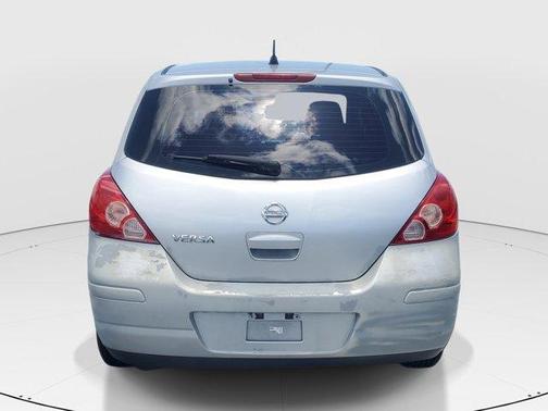 Brilliant Silver Metallic 2007 Nissan Versa S