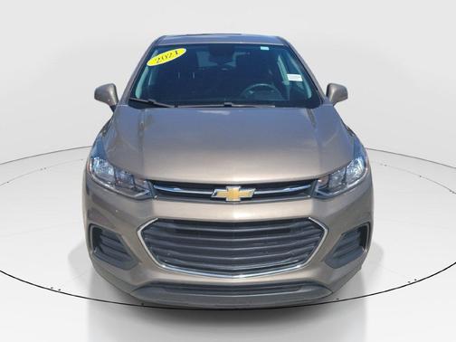 Stone Gray Metallic 2021 Chevrolet Trax LS