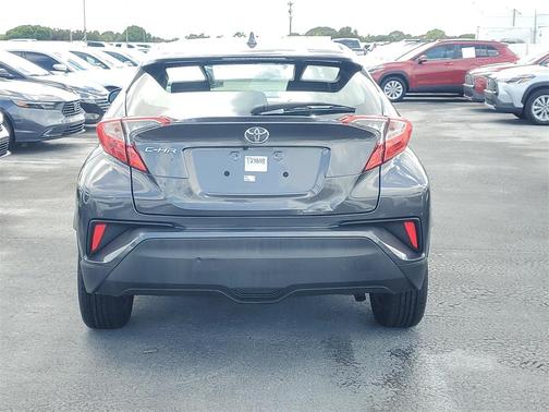 2020 Toyota C-HR LE