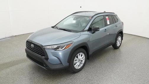 2025 Toyota Corolla Cross LE