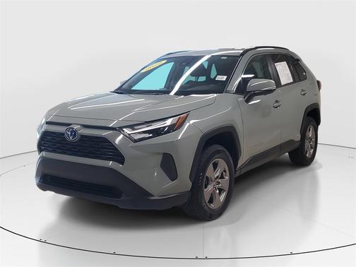 2022 Toyota RAV4 Hybrid XLE