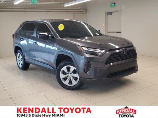 2023 Toyota RAV4 LE