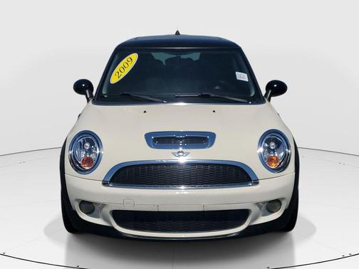 Pepper White 2009 MINI Cooper S