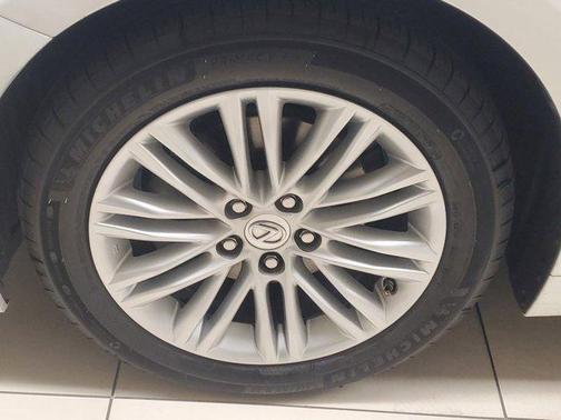 2017 Lexus ES 350 Base