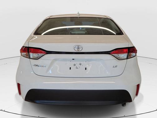 Ice 2024 Toyota Corolla LE