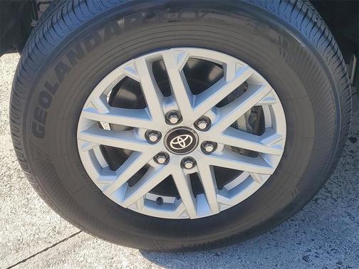 2025 Toyota Tundra SR5