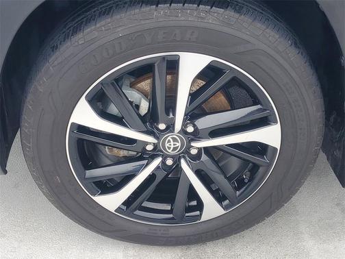 2023 Toyota Corolla Cross Hybrid XSE