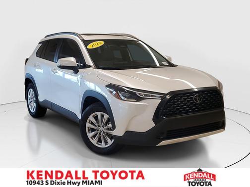 2024 Toyota Corolla Cross LE