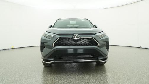 2025 Toyota RAV4 Plug-In Hybrid SE