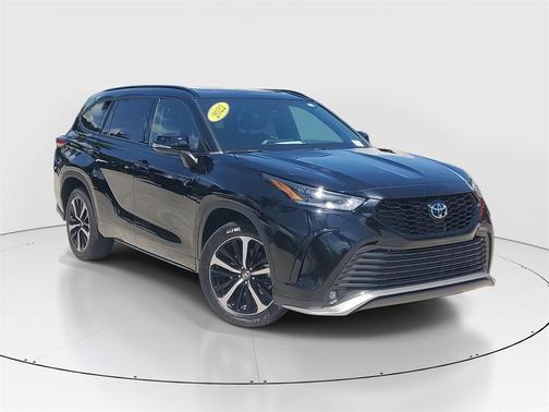 2022 Toyota Highlander XSE