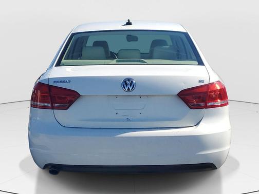 Candy White 2012 Volkswagen Passat 2.5 SE